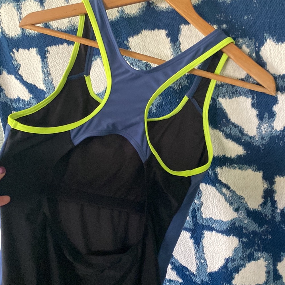 Nwot medium full body swimsuit - Picture 9 of 14
